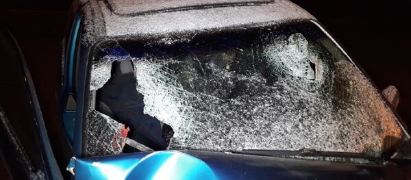 Разбитое стекло при ДТП, архивное фото - Sputnik Казахстан