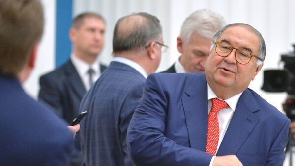 Основатель USM Holdings, президент Международной федерации фехтования Алишер Усманов - Sputnik Казахстан