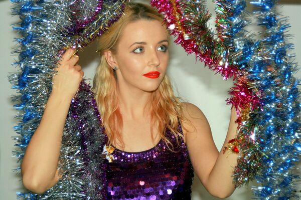 Главные ошибки при выборе новогоднего наряда - Sputnik Казахстан