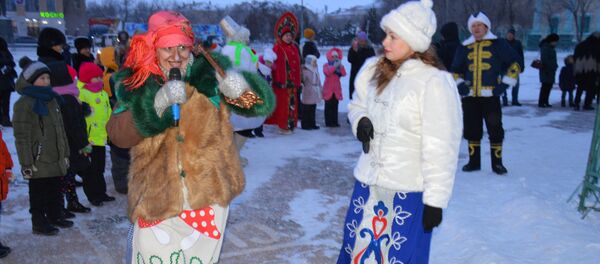 Бесплатное уличное представление в честь Нового года для жителей Байконура Бесплатное уличное представление в честь Нового года для жителей Байконура - Sputnik Казахстан