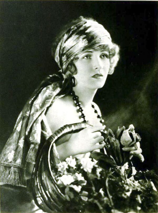 Американская актриса немого кино Клер Виндзор, 1921 год - Sputnik Казахстан