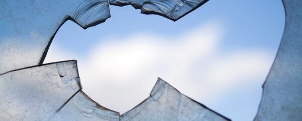 Разбитое окно Разбитое окно - Sputnik Казахстан