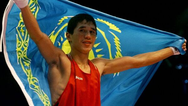 Казахстанский боксер Бекзат Саттарханов во время Олимпиады в Сиднее - Sputnik Казахстан