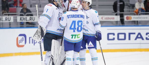 Игроки ХК Барыс - Sputnik Казахстан