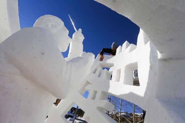 Международный чемпионат по снежной скульптуре в Брекенридже, штат Колорадо - Sputnik Казахстан