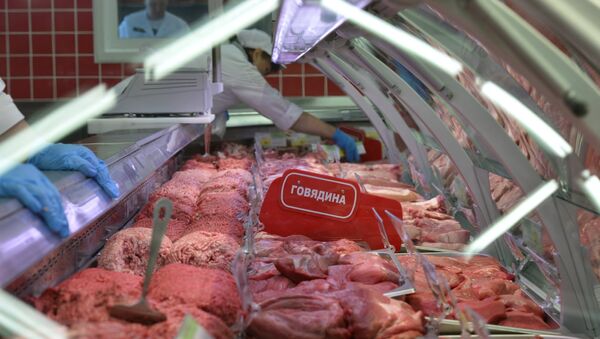 Архивное фото мясной витрины в гипермаркете - Sputnik Казахстан