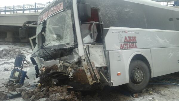 Автобус съехал в кювет в Акмолинской области - Sputnik Казахстан