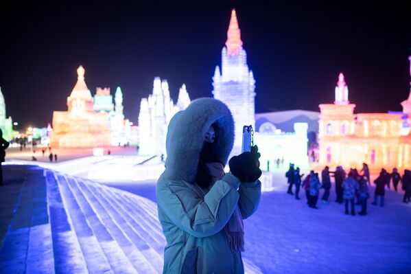 Фестиваль ледовых скульптур в Харбине - Sputnik Казахстан