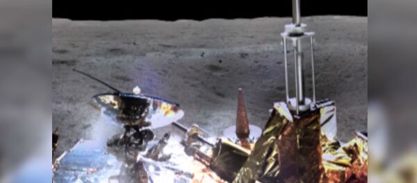Панорамные снимки обратной стороны Луны, сделанным китайским луноходом Чанъэ-4 - Sputnik Казахстан