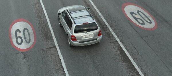 На Аль-Фараби, Саина и восточной объездной автомобильной дороге в Алматы средняя скорость снижена с 80 до 60 км/ч - Sputnik Казахстан