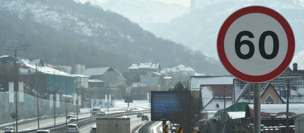 На Аль-Фараби, Саина и восточной объездной автомобильной дороге в Алматы средняя скорость снижена с 80 до 60 км/ч - Sputnik Казахстан