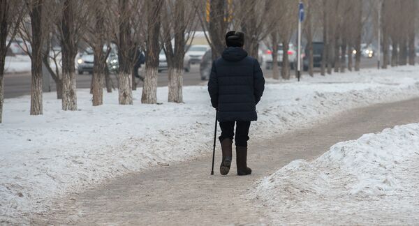 Мужчина в валенках Мужчина в валенках - Sputnik Казахстан