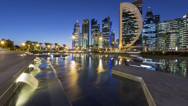 Вид на ночной город Доха, Катар - Sputnik Казахстан