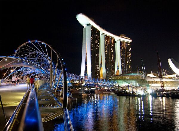 Вид на ночной Сингапур - Sputnik Казахстан