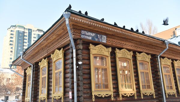 Деревянное здание, в котором расположен музей Сакена Сейфуллина, был построен в 1846 году - Sputnik Казахстан