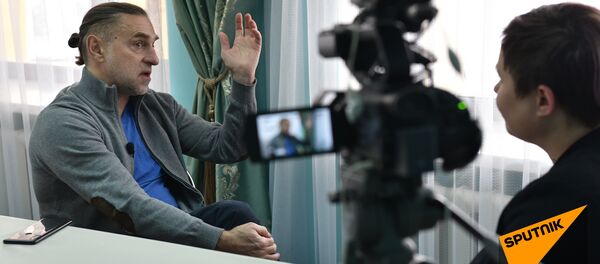 Чем занимался автор Смешариков и сценарист Фиксиков в Астане? Чем занимался автор Смешариков и сценарист Фиксиков в Астане? - Sputnik Казахстан