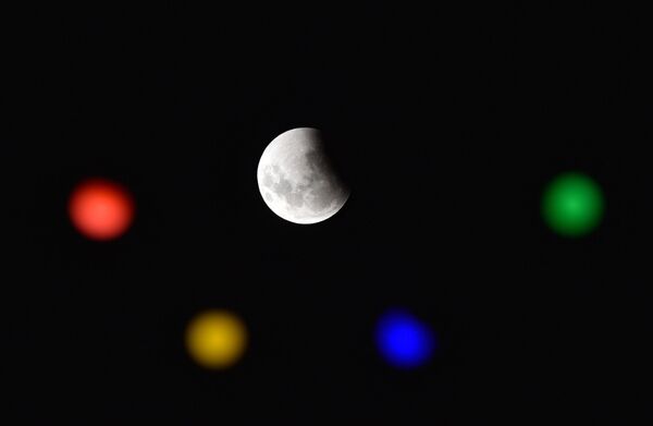 Полное лунное затмение в Уругвае - Sputnik Казахстан