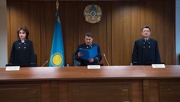 Уголовная коллегия Верховного суда Казахстана огласила приговор по делу Владислава Челаха, отбывающего наказание за массовое убийство на пограничном посту Арканкерген - Sputnik Казахстан