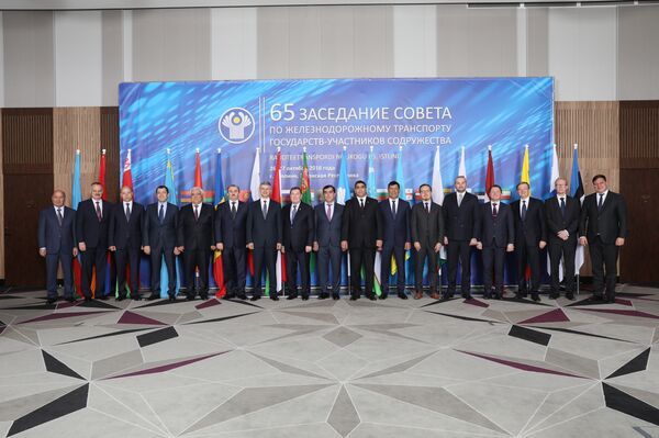 Участники 65-го заседания совета по железнодорожному транспорту стран СНГ - Sputnik Казахстан