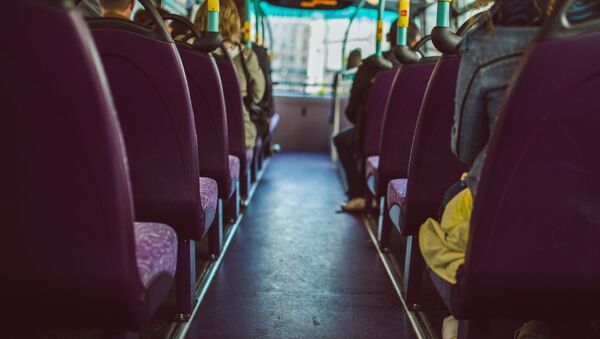 Пассажиры автобуса, архивное фото - Sputnik Казахстан