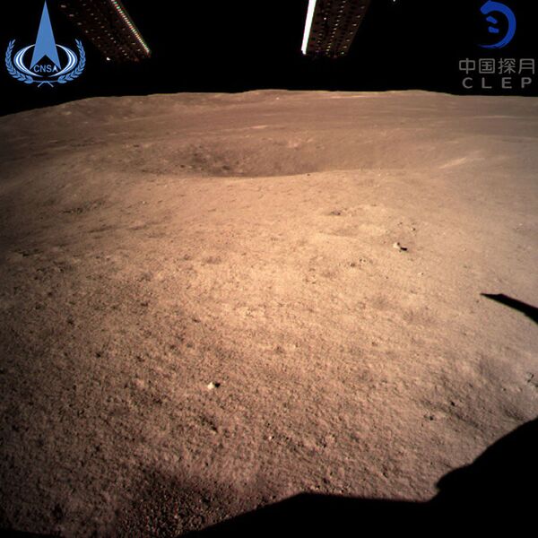 Китайский аппарат Чанъэ-4 на обратной стороне Луны - Sputnik Казахстан