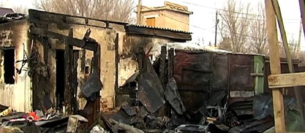 Кадры с места пожара, в котором погибли пятеро детей - Sputnik Казахстан