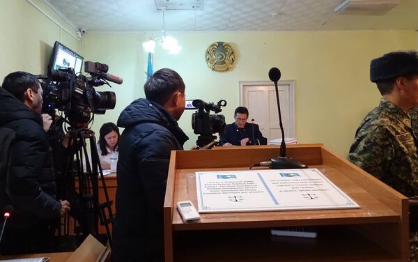 Слушание по делу о подготовке терактов в городе Балхаш проходит под председательством судьи Кайрата Касимова - Sputnik Казахстан