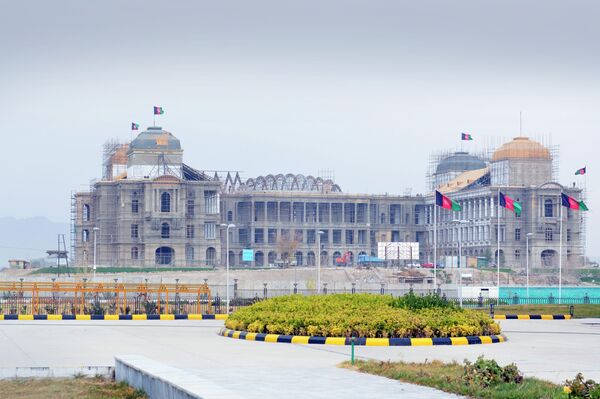 Хамид Карзай: Охранять границы и защищать себя – это наша обязанность - Sputnik Казахстан