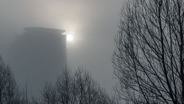 Вид на здания в туманную погоду - Sputnik Казахстан