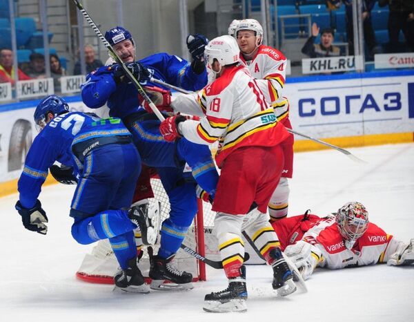 Барыс уверенно обыграл Куньлунь на домашнем льду - Sputnik Казахстан