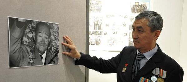 В Музее Алматы открылась выставка к годовщине вывода войск из Афганистана - Sputnik Казахстан