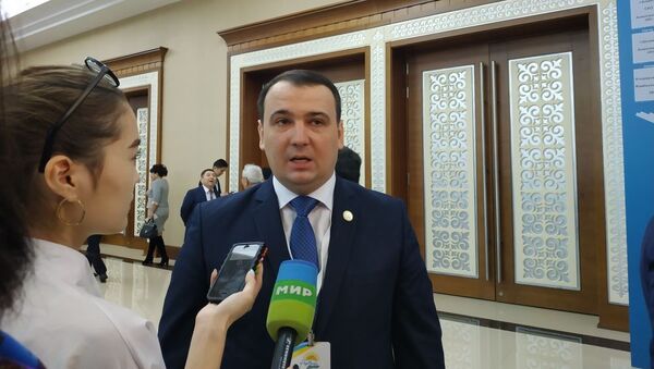 Секретарь партии Нур Отан Илья Теренченко - Sputnik Казахстан