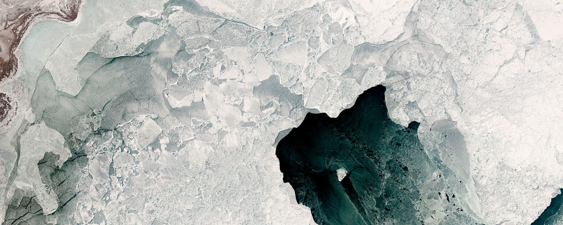 Разнообразие типов льда, которые могут образовываться в северной части Каспийского моря - Sputnik Казахстан, 1920, 18.01.2023