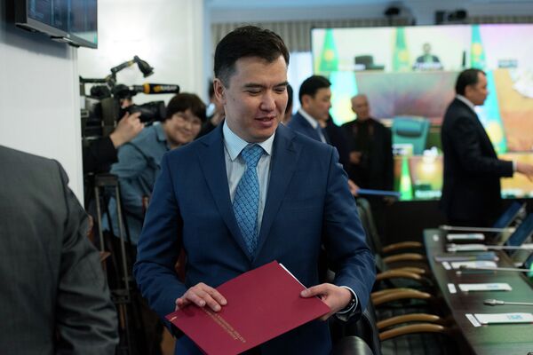 Удивившие казахстанцев чиновники: такой милый! - Sputnik Казахстан