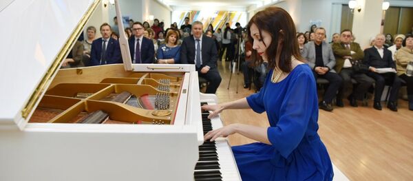 Известная пианистка, лауреат международных конкурсов Любовь Глинка - Sputnik Казахстан