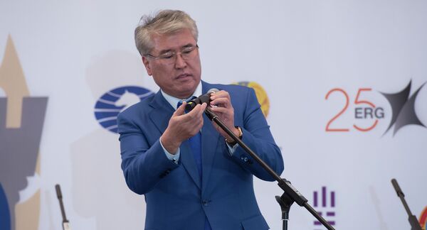 Казахстанские министры рассказали, что дарят любимым на 8 марта - Sputnik Казахстан