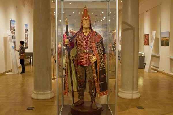 Золотой человек в Москве: какие загадки древности он откроет - Sputnik Казахстан