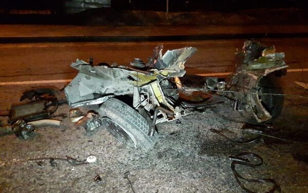 Переднюю часть автомобиля вырвало от столкновения с деревьями - Sputnik Казахстан