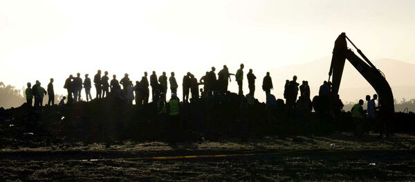 Место крушения самолета авиакомпании Ethiopian Airlines Место крушения самолета авиакомпании Ethiopian Airlines - Sputnik Казахстан