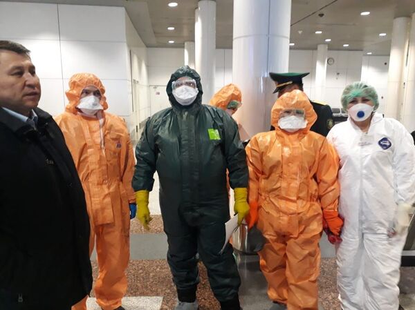 Гражданина Украины с подозрением на холеру сняли с рейса в аэропорту Астаны - Sputnik Казахстан