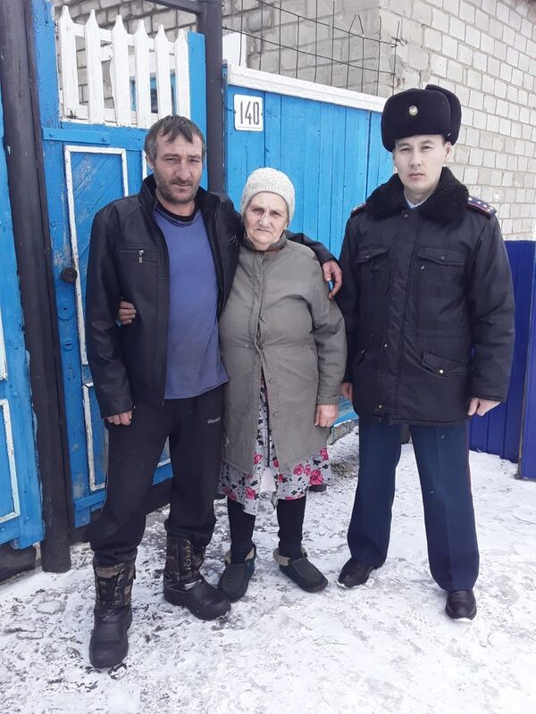 Не мог двигаться от усталости – заблудившегося сельчанина спасли в Павлодарской области Не мог двигаться от усталости – заблудившегося сельчанина спасли в Павлодарской области - Sputnik Казахстан