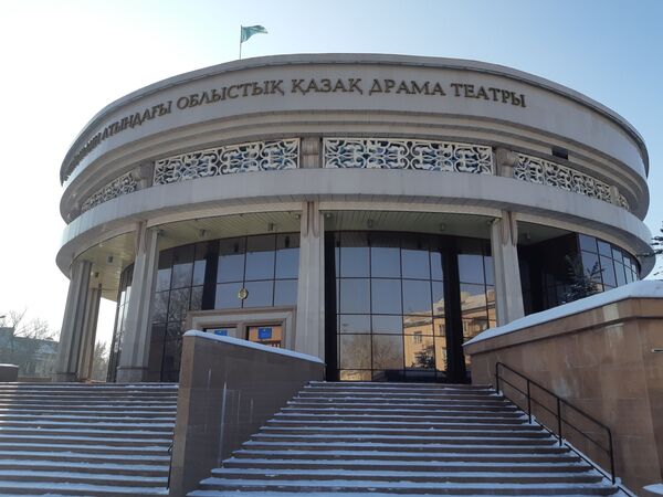 Областной драмтеатр имени Сейфуллина в Караганде Областной драмтеатр имени Сейфуллина в Караганде - Sputnik Казахстан