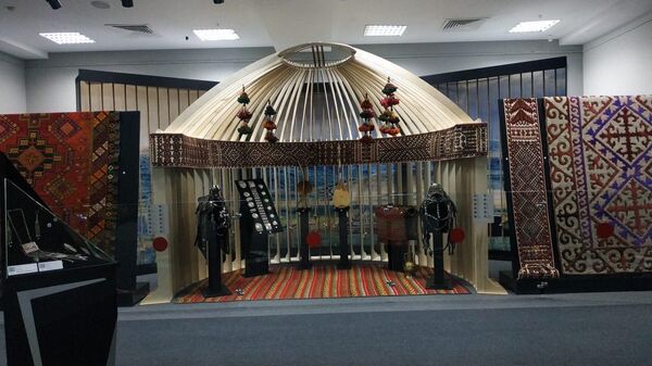 Жителям Татарстана показали казахстанского Золотого человека - Sputnik Казахстан