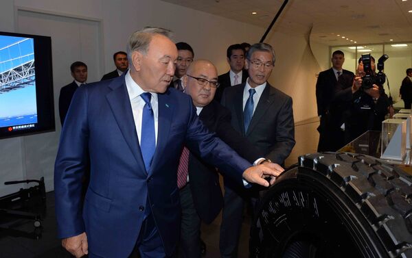 Нурсултан Назарбаев посетил компанию Tokyo Rope - Sputnik Казахстан