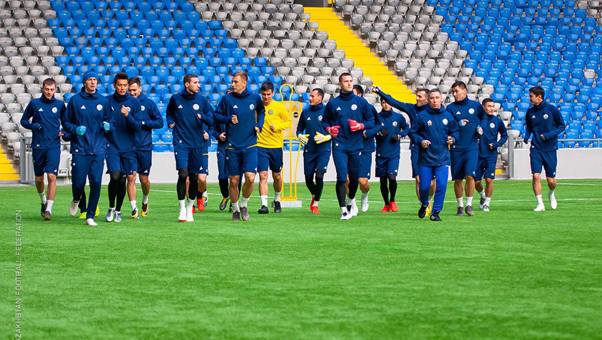 Спортивный портал казахстана по футболу. Форма сборной Казахстана по футболу.