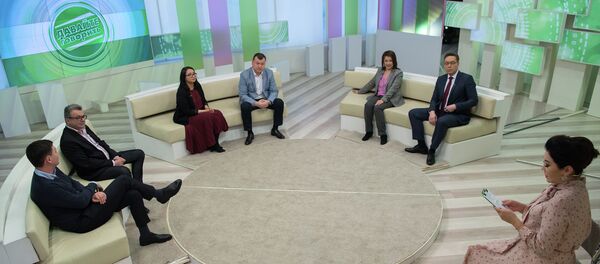 Ток-шоу Давайте говорить на телеканале Хабар Ток-шоу Давайте говорить на телеканале Хабар - Sputnik Казахстан