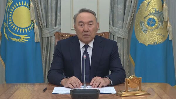 Нурсултан Назарбаев подал в отставку во время своего обращения к народу Казахстана - Sputnik Казахстан