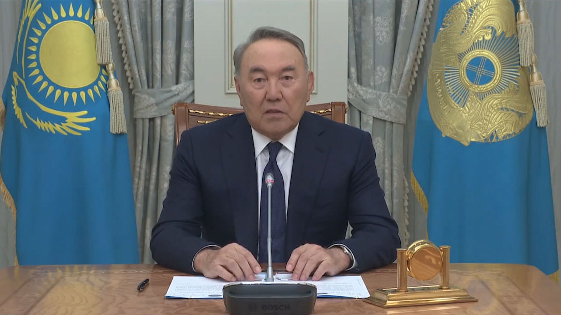 Нурсултан Назарбаев подал в отставку во время своего обращения к народу Казахстана - Sputnik Қазақстан, 1920, 01.02.2022