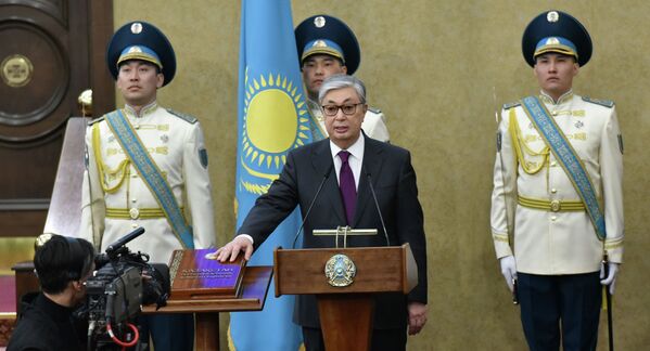 Касым-Жомарт Токаев принес присягу на посту президента Казахстана - Sputnik Казахстан