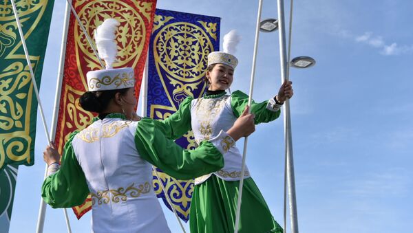 Народные гуляния в честь праздника Наурыз - Sputnik Казахстан